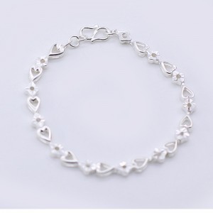 990  Silver Fashion Heart-to-Heart Flower Bracelet Temperament Silver Bracelet